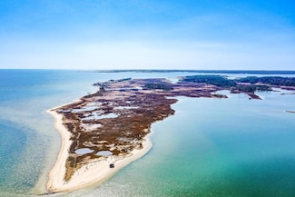901 Bay Tree Beach Rd, Seaford, VA 23696