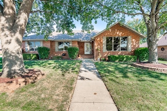 3558 S Suburban Ave, Springfield, MO 65807