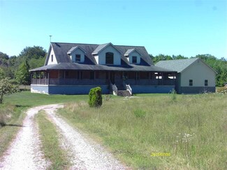 9601 Lost Bridge Rd W, Andrews, IN 46702