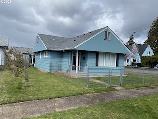807 N 8th Ave, Kelso, WA 98626