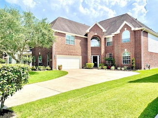 2520 Garnetfield Ln, Friendswood, TX 77546