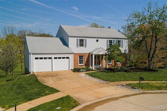 2004 Mint Hill Ct, Chesterfield, MO 63017
