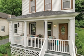 631 Bench St, Taylors Falls, MN 55084