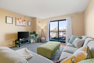 401 S 1st St Unit 213, Minneapolis, MN 55401