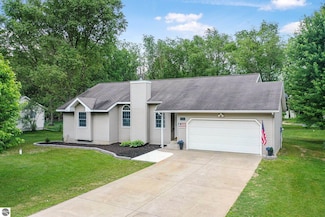 4428 Benson Rd, Cadillac, MI 49601