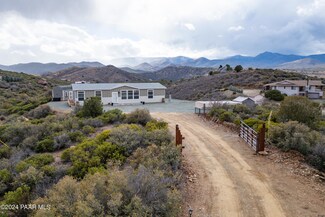 14055 E Beverly Hills Dr, Dewey-Humboldt, AZ 86329