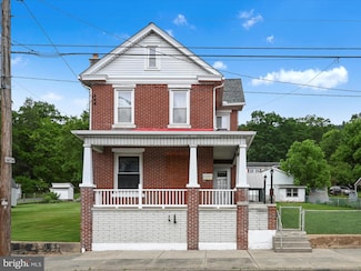 1105 E Grand Ave, Tower City, PA 17980