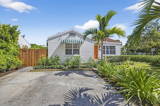 6916 Garden Ave, West Palm Beach, FL 33405