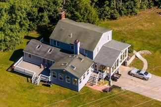21 Garrison Ln, Madbury, NH 03823