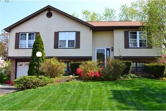4904 Farming Ridge Blvd, Reading, PA 19606
