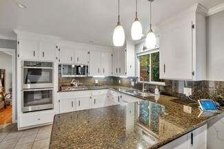 165 Saint Francis Dr, Boulder Creek, CA 95006