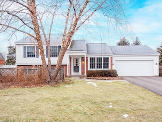 471 Crestview Dr S, Saint Paul, MN 55119
