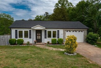 3922 25th St NE, Hickory, NC 28601