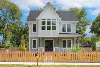 1611 Century St, Nashville, TN 37208