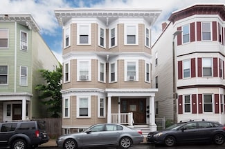 221 L St Unit 3, Boston, MA 02127