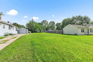 2916 Custer Ave, Rockford, IL 61101