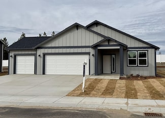 805 E 5th St, Deer Park, WA 99006