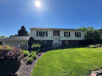 829 Rosewood Terrace, Endicott, NY 13760