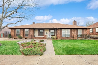 2432 Shady Turf Dr, Bedford, TX 76022