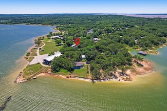 72 Air Force Dr, Pottsboro, TX 75076