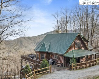 166 Wayside Ct, Seven Devils, NC 28604