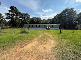 9503 Creekside Dr S, Irvington, AL 36544