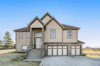 12416 Adam St, Excelsior Springs, MO 64024