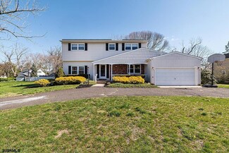14 Elm Ave, Linwood, NJ 08221