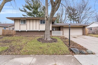 1528 Branch Dr, Champaign, IL 61821