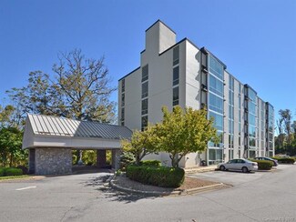 647 Town Mountain Rd Unit 401 & 403, Asheville, NC 28804