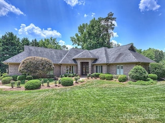 7 Old Fox Trail, Lake Wylie, SC 29710