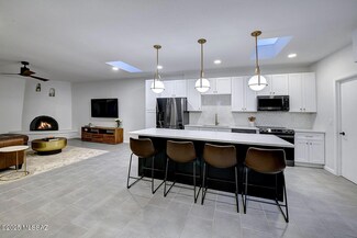 4852 N Territory Loop, Tucson, AZ 85750