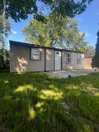 52 S Aurelius Rd, Mason, MI 48854