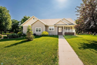 210 1st St, Arthur, ND 58006