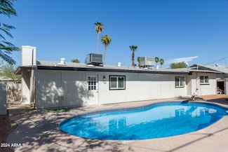 1503 W 2nd St, Mesa, AZ 85201