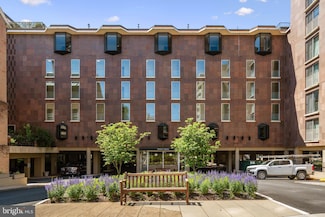 530 N St SW Unit S706, Washington, DC 20024
