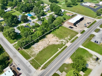 1302 W Broadway St, Bolivar, MO 65613
