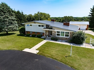3101 E Leffel Ln, Springfield, OH 45505