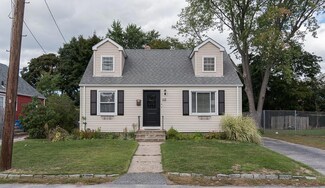 113 Allen Ave, Cranston, RI 02910
