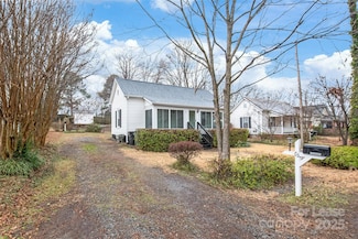 63 3rd St NW, Concord, NC 28027