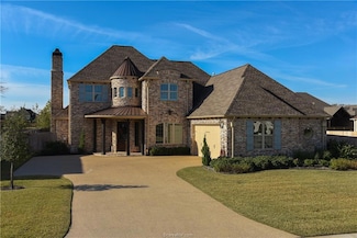 4300 Norwich Dr, College Station, TX 77845