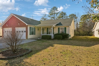 654 Flagstone Dr, Rossville, GA 30741