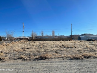 38 Buffalo Ln, Yerington, NV 89447