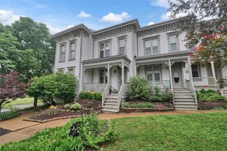 2212 Hickory St, Saint Louis, MO 63104