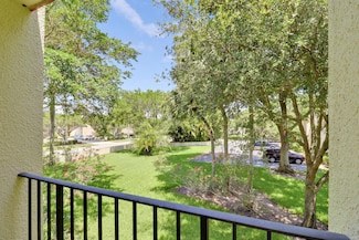 1700 Presidential Way Unit 201, West Palm Beach, FL 33401