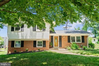 3122 Plantation Pkwy, Fairfax, VA 22030