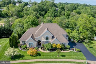 105 Livia Ln, Wrightsville, PA 17368