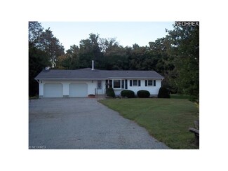 4185 W Britton Rd, Burbank, OH 44214