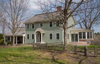 296 Heather Ln, Shelburne, VT 05482