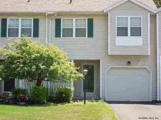 30 Fairwood Dr, Queensbury, NY 12804